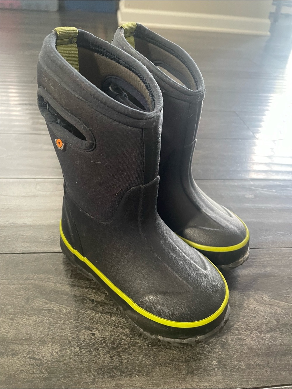 Bogs classic, navy, toddler size 8